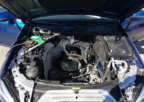 2021 Mercedes-Benz C 300 Sedan z USA, uszkodzony, nr VIN W1KWF8DB1MR618051